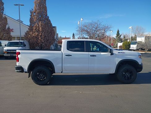 New 2026 Chevrolet Silverado 1500 ZR2 image 10