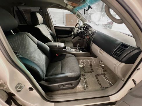 Used 2006 Toyota 4Runner Sport RWD image 29