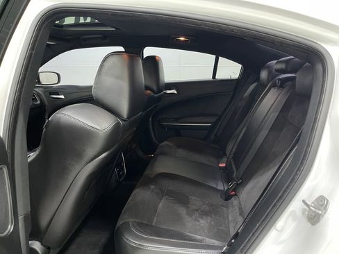 Used 2019 Dodge Charger Scat Pack w/ Dynamics Package image 32