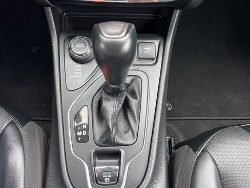 Used 2022 Jeep Cherokee Latitude Lux image 19