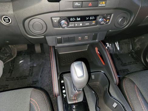 Certified 2024 Nissan Frontier Pro-X image 18