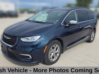 Used 2023 Chrysler Pacifica Limited FWD 360° Tour