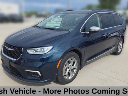 Used 2023 Chrysler Pacifica Limited