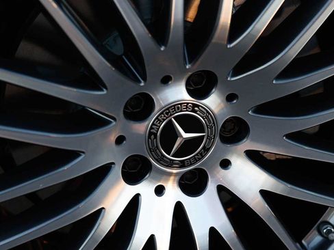 Used 2026 Mercedes-Benz GLC 300 4MATIC image 21