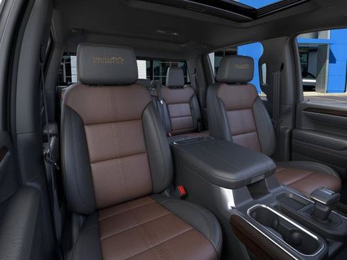 New 2026 Chevrolet Silverado 1500 High Country w/ High Country Premium Package AWD/4WD image 16