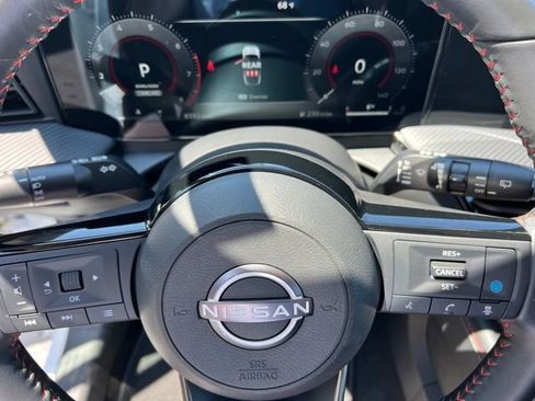 Used 2025 Nissan Kicks SR image 21