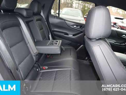 Used 2025 Chevrolet Equinox LT w/ Convenience Package II image 23