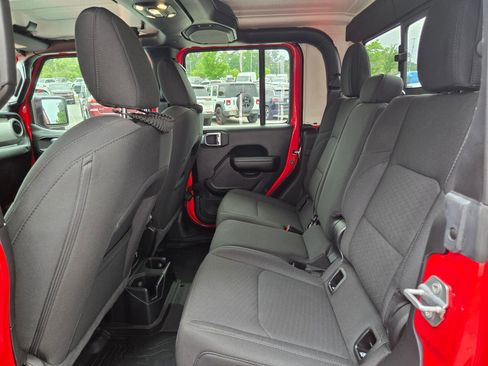 Used 2021 Jeep Gladiator Sport AWD/4WD image 34