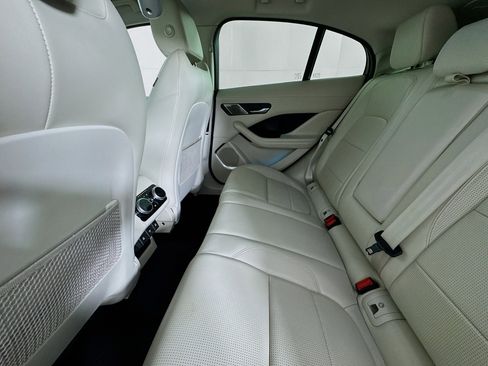 Used 2020 Jaguar I-PACE HSE image 24