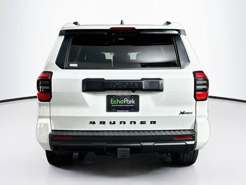 Used 2026 Toyota 4Runner SR5 AWD/4WD image 7