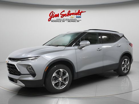 Used 2024 Chevrolet Blazer LT w/ Convenience Package AWD/4WD image 2