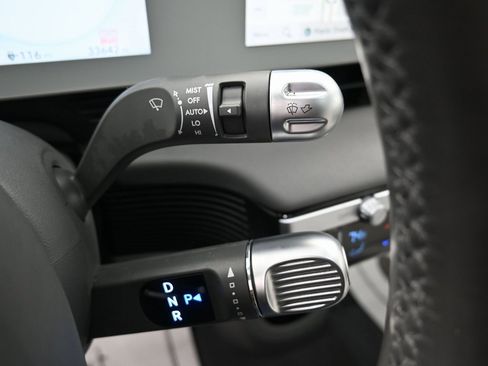 Used 2024 Hyundai Ioniq 5 Limited image 19