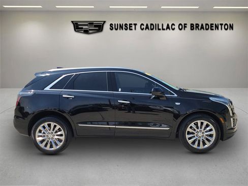 Used 2019 Cadillac XT5 Platinum AWD/4WD image 3