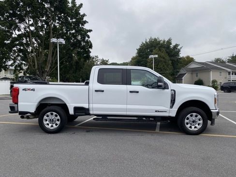 Used 2024 Ford F250 XLT image 6
