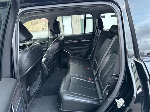 Used 2024 Jeep Grand Cherokee Limited 4xe image 20