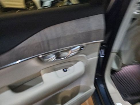Certified 2023 Volvo XC90 T8 Plus w/ Protection Package Premier AWD/4WD image 15