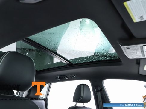 Used 2025 Volkswagen Atlas Cross Sport SE w/ Panoramic Sunroof Package image 37