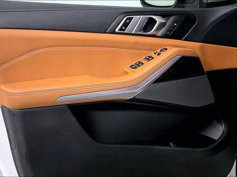 Used 2023 BMW X5 xDrive40i w/ Premium Package image 23