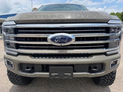 New 2026 Ford F250 Platinum w/ Platinum Plus Package