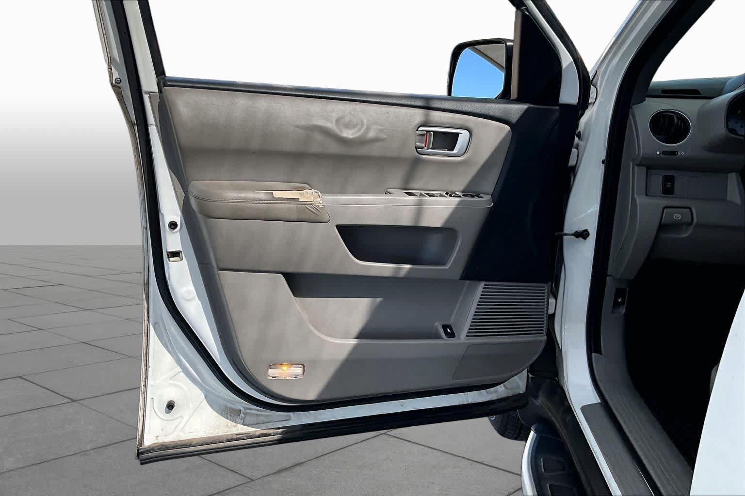 Used 2011 Honda Pilot EX-L image 20