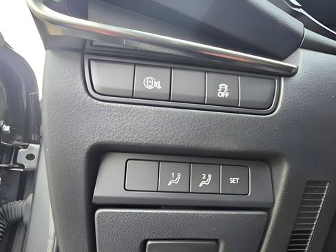 Used 2025 MAZDA MAZDA3 s image 18