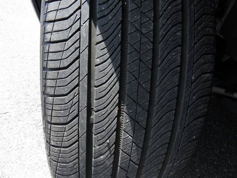 Certified 2020 Mercedes-Benz GLA 250 4MATIC image 24
