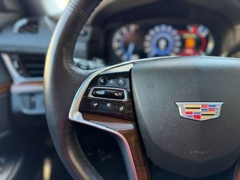 Used 2018 Cadillac Escalade ESV Luxury AWD/4WD image 36