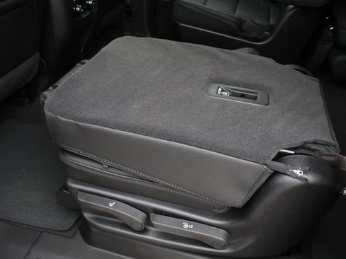 New 2026 GMC Yukon XL Denali w/ Sun & Power Step Package AWD/4WD image 15