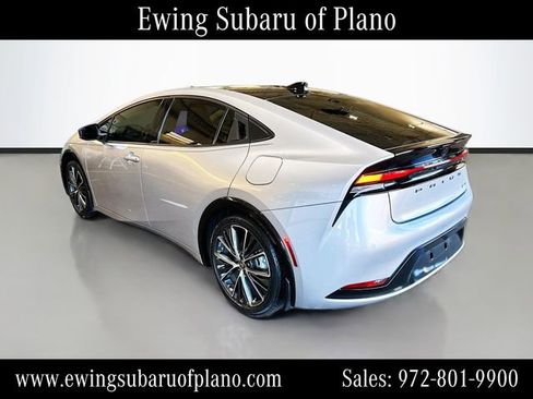 Used 2024 Toyota Prius XLE FWD image 5