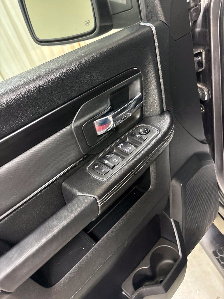 Used 2018 RAM 1500 Rebel w/ Luxury Group AWD/4WD image 17