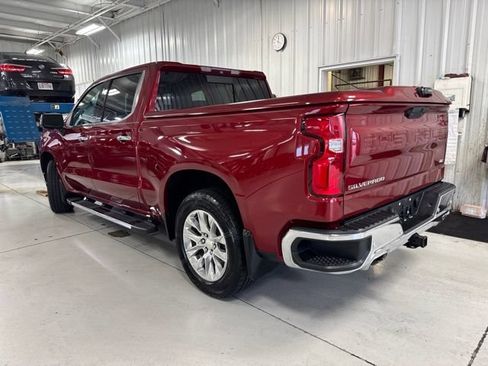 Used 2019 Chevrolet Silverado 1500 LTZ AWD/4WD image 9