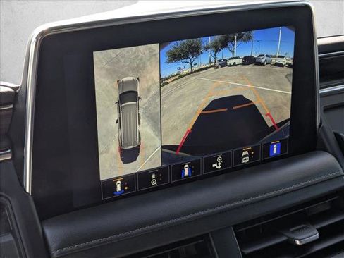 Used 2023 Chevrolet Tahoe Z71 w/ Luxury Package image 13