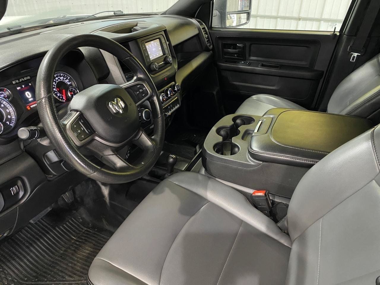 Used 2023 RAM 2500 Tradesman AWD/4WD image 9