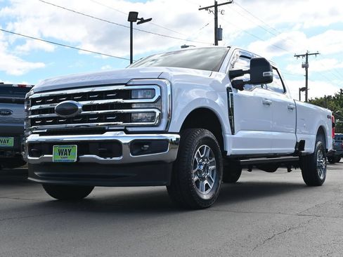 Used 2024 Ford F250 Lariat AWD/4WD image 7