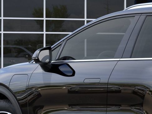 New 2026 Chevrolet Equinox EV LT w/ LPO, All-Weather Mat Package AWD/4WD image 12