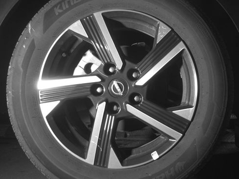 Used 2025 Nissan Sentra SV image 15