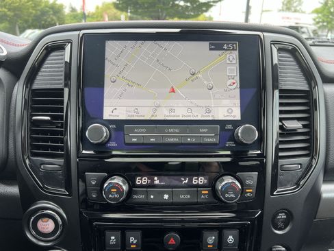 Used 2021 Nissan Titan PRO-4X w/ Pro-4x Convenience Package AWD/4WD image 20