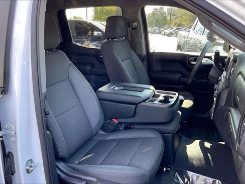 Used 2023 Chevrolet Silverado 1500 Custom image 7