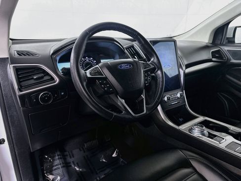 Used 2024 Ford Edge SEL AWD/4WD image 9