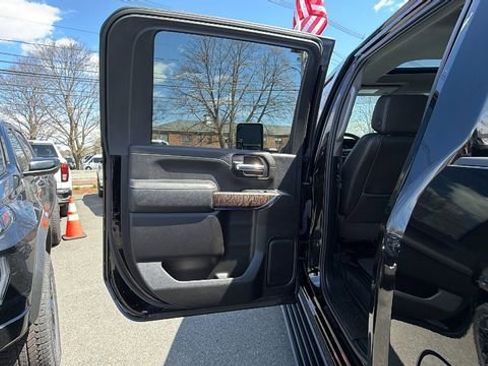 Certified 2023 GMC Sierra 2500 Denali w/ Technology Package AWD/4WD image 32