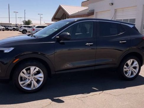 Used 2025 Buick Encore GX Preferred AWD/4WD image 6