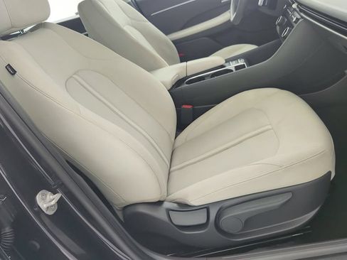 Used 2025 Hyundai Sonata SEL FWD image 29