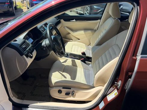 Used 2014 Volkswagen Passat TDI SEL Premium FWD image 11