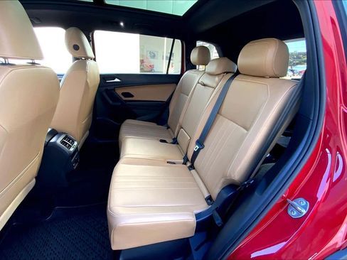 Used 2024 Volkswagen Tiguan SE R-Line image 20