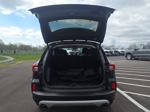 Used 2023 Ford Escape Active w/ Cold Weather Package image 10