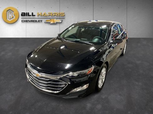 Used 2023 Chevrolet Malibu LT image 2