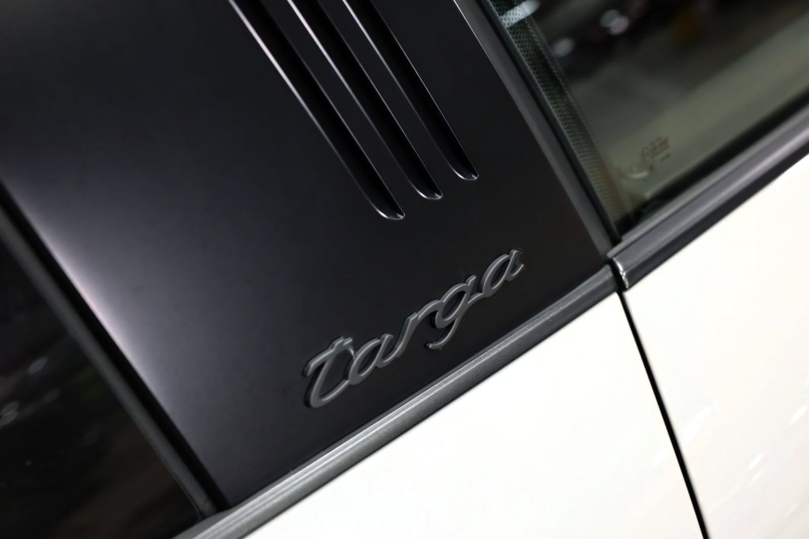 Used 2018 Porsche 911 Targa 4S AWD/4WD image 12