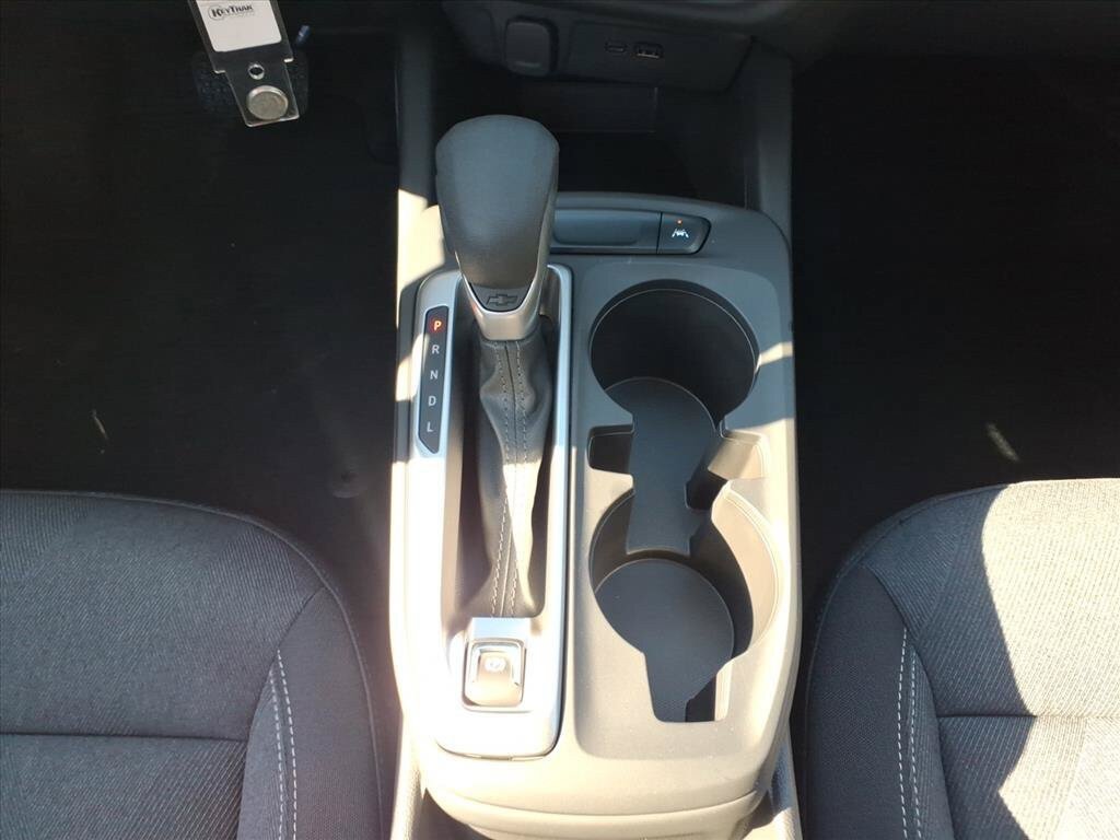 New 2026 Chevrolet Trax LS w/ LS Convenience Package FWD image 20