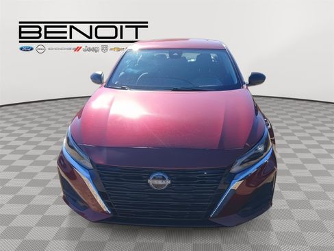 Used 2024 Nissan Altima 2.5 SV image 4