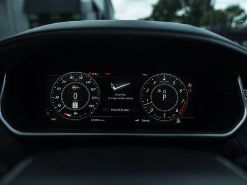 Used 2021 Land Rover Range Rover Sport SVR Carbon Edition AWD/4WD image 58